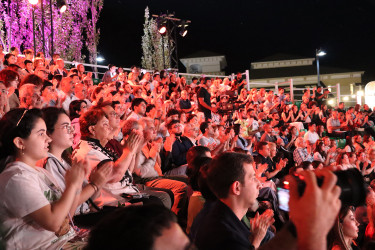 XV Qəbələ Beynəlxalq Musiqi Festivalı təntənəli şəkildə başa çatıb