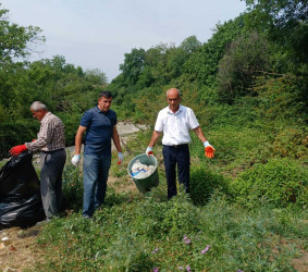 Qəbələ rayonu Vəndam qəsəbəsində növbəti təmizlik aksiyası keçirilib