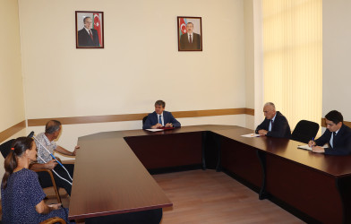 Qəbələ Rayon İcra Hakimiyyətinin inzibati binasında vətəndaşların qəbulu keçirilmişdir