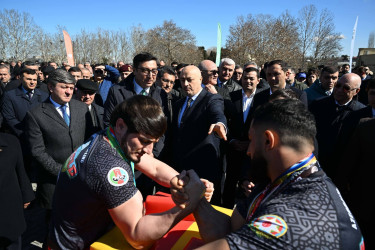 Qəbələ şəhəri tərəfindən “İdman Paytaxtı – 2026”-nın simvolik açarı Qazax şəhərinə təqdim edilib.