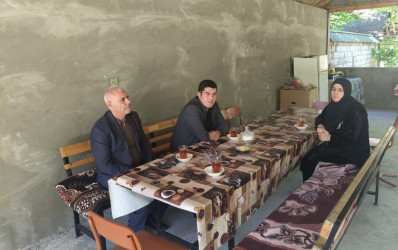 Vətən müharibəsi şəhidlərinin ailələri və  müharibə əlilləri Qurban bayramı münasibətilə evlərində ziyarət edilmişdir.