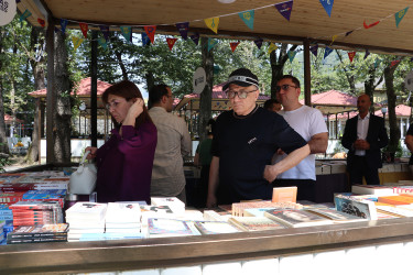 "GabalaFest" çərçivəsində kitab sərgisi təşkil edilmiş, Azərbaycan Yazıçılar Birliyinin sədri, Xalq yazıçısı Anarla görüş keçirilmişdir.