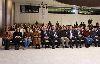“Qış nağılı” Beynəlxalq Musiqi Festivalında dahi bəstəkar Qara Qarayevin musiqi irsinə həsr olunmuş konsert proqramı maraqla qarşılanıb