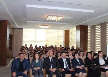 Ümummilli Lider Heydər Əliyevin anadan olmasının 103-cü ildönümünə həsr olunmuş “Dahi şəxsiyyətin əbədi irsi” adlı tədbir keçirilib