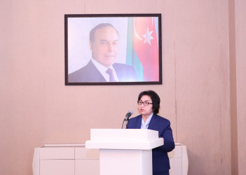 Qəbələ rayonunda 12 noyabr – “Konstitutsiya Günü”nə həsr olunmuş konfrans keçirilib