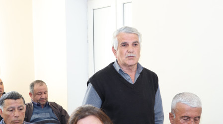 Qəbələ RİH Başçısı Səbuhi Abdullayev Tövlə kəndində səyyar qəbul keçirmişdir