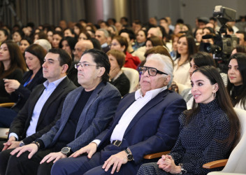 Qəbələdə “Qış nağılı” II Beynəlxalq Musiqi Festivalının açılışı olub