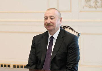 İlham Əliyev Birləşmiş Ərəb Əmirliklərinin nümayəndə heyətini qəbul edib