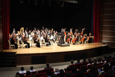 Qəbələdə M.Maqomayev adına Azərbaycan Dövlət Akademik Filarmoniyasının Üzeyir Hacıbəyli adına Azərbaycan Dövlət Simfonik Orkestrinin konserti keçirilib