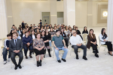 Musiqi ilə aşılan sərhədlər: Qəbələdə autizmli pianoçunun konserti olub