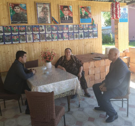 Vətən müharibəsi şəhidlərinin ailələri və  müharibə əlilləri Qurban bayramı münasibətilə evlərində ziyarət edilmişdir.