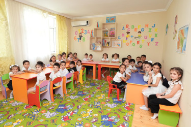 Əmək və əhalinin sosial müdafiəsi naziri Anar Əliyev Qəbələ rayonunda vətəndaşları qəbul edib