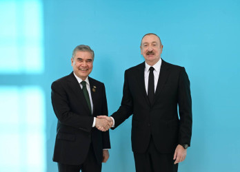 İlham Əliyev Qəbələdə TDT-nin Dövlət Başçıları Şurasının 12-ci Zirvə Görüşündə iştirak edən dövlət və hökumət başçılarını qarşılayıb