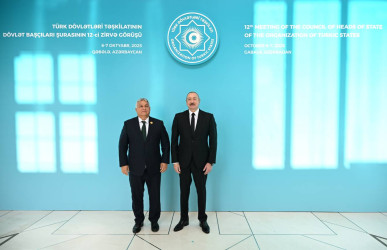 İlham Əliyev Qəbələdə TDT-nin Dövlət Başçıları Şurasının 12-ci Zirvə Görüşündə iştirak edən dövlət və hökumət başçılarını qarşılayıb