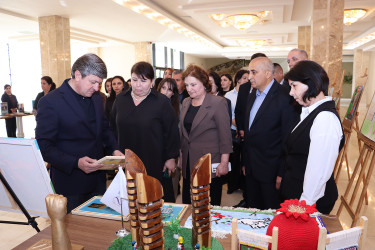 Qəbələdə Ulu Öndər Heydər Əliyevin anadan olmasının 103  illiyinə həsr edilmiş rəsm sərgisi və konsert proqramı təşkil edilmişdir.