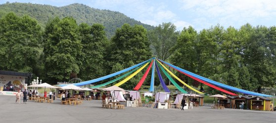 Qəbələdə "GabalaFest" çərçivəsində yarmarkanın rəsmi açılışı olub.