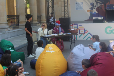 “GabalaFest” çərçivəsində təşkil olunan sənətkarlıq və istehsal məhsulları yarmarkası festivalın son günündə də öz işini uğurla davam etdirib.