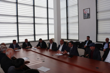 Qəbələdə müasir heyvan kəsimi məntəqələrinin yaradılması ilə bağlı sahibkarlarla görüş keçirilmişdir.