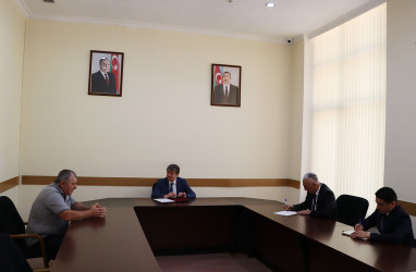 Qəbələ RİH-nin inzibati binasında vətəndaş qəbulu keçirilib