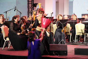 XV Qəbələ Beynəlxalq Musiqi Festivalı təntənəli şəkildə başa çatıb
