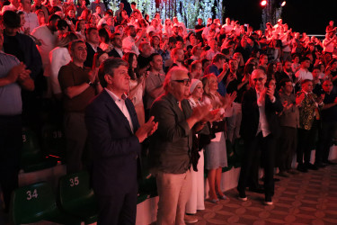 XV Qəbələ Beynəlxalq Musiqi Festivalı çərçivəsində təşkil olunan Muğam Axşamı tamaşaçıların böyük marağına səbəb olmuşdur
