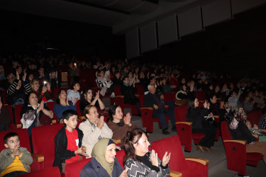  Mirzə Ələkbər Sabirin yaradıcılığına həsr olunmuş “Tək səbir” adlı tamaşa nümayiş olunmuşdur