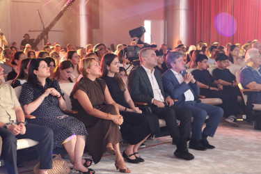 DOST İnklüziv İnkişaf və Yaradıcılıq Mərkəzinin Kamera Orkestri ilk dəfə Qəbələ səhnəsində çıxış edib