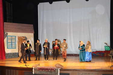  Mirzə Ələkbər Sabirin yaradıcılığına həsr olunmuş “Tək səbir” adlı tamaşa nümayiş olunmuşdur