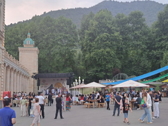 "QəbələFest" çərçivəsində rəngarəng yarmarka coşğusu səngimək bilmir