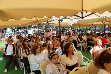 "GabalaFest" çərçivəsində kitab sərgisi təşkil edilmiş, Azərbaycan Yazıçılar Birliyinin sədri, Xalq yazıçısı Anarla görüş keçirilmişdir.