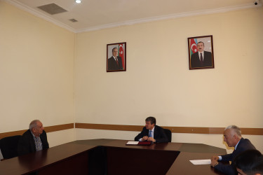 Rayon icra hakimiyyətində növbəti vətəndaşların qəbulu keçirilib