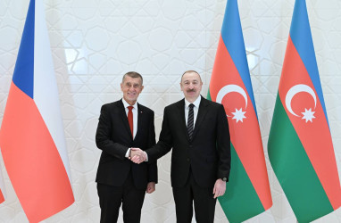Qəbələdə Çexiyanın Baş naziri Andrey Babişin rəsmi qarşılanma mərasimi olub