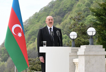 İlham Əliyev və Çexiyanın Baş naziri Andrey Babiş mətbuata bəyanatlarla çıxış ediblər