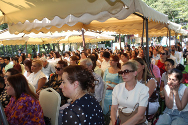 "QəbələFest" çərçivəsində Xalq yazıçısı Çingiz Abdullayevlə möhtəşəm görüş və imza saatı keçirilib