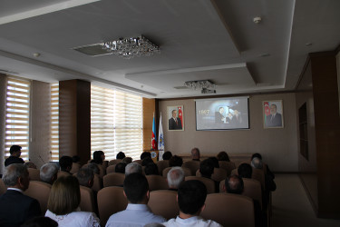 Ümummilli Lider Heydər Əliyevin anadan olmasının 103-cü ildönümünə həsr olunmuş “Dahi şəxsiyyətin əbədi irsi” adlı tədbir keçirilib