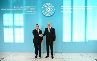 İlham Əliyev Qəbələdə TDT-nin Dövlət Başçıları Şurasının 12-ci Zirvə Görüşündə iştirak edən dövlət və hökumət başçılarını qarşılayıb