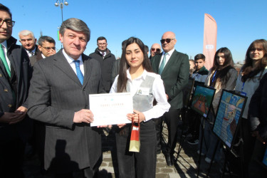 Qəbələ şəhəri tərəfindən “İdman Paytaxtı – 2026”-nın simvolik açarı Qazax şəhərinə təqdim edilib.