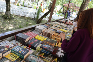 "GabalaFest" çərçivəsində kitab sərgisi təşkil edilmiş, Azərbaycan Yazıçılar Birliyinin sədri, Xalq yazıçısı Anarla görüş keçirilmişdir.
