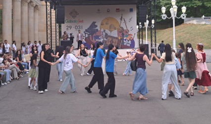 "QəbələFest" çərçivəsində rəngarəng yarmarka coşğusu səngimək bilmir