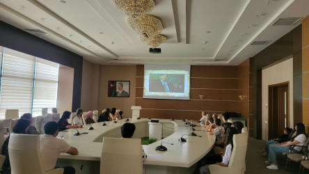 Qəbələ rayon Mədəniyyət Mərkəzində "Muğam bəşəri sərvətimizdir" adlı tədbir keçirilib
