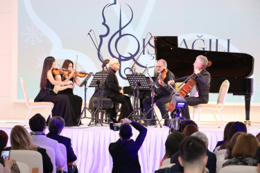 “Qış nağılı” Beynəlxalq Musiqi Festivalında dahi bəstəkar Qara Qarayevin musiqi irsinə həsr olunmuş konsert proqramı maraqla qarşılanıb