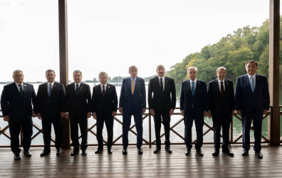 Qəbələdə TDT-nin Zirvə Görüşündə iştirak edən dövlət və hökumət başçılarının şərəfinə rəsmi nahar verilib