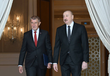 İlham Əliyev və Çexiyanın Baş naziri Andrey Babiş mətbuata bəyanatlarla çıxış ediblər