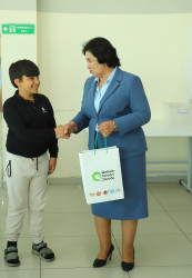 Qəbələ rayonunda aztəminatlı ailələrin övladlarına məktəbli forması və dərs ləvazimatları paylanmışdır
