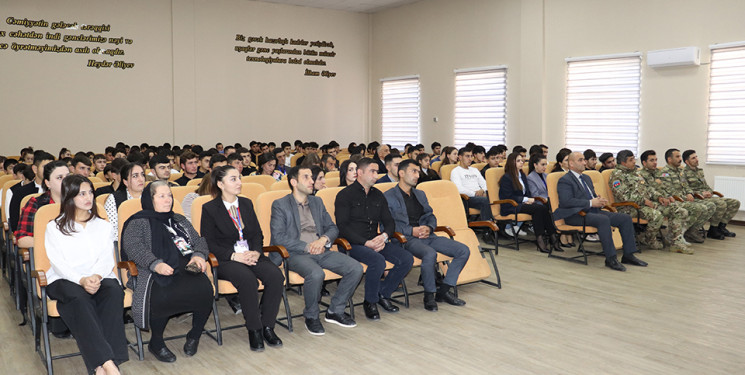 Qəbələ Dövlət Peşə Təhsil Mərkəzində “Zəfər günü”nə həsr olunmuş bayram tədbiri keçirilib