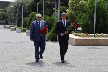 Qəbələ rayonunda “Qərbi Azərbaycan İrsi” kitabının I cildinin təqdimatı keçirilib