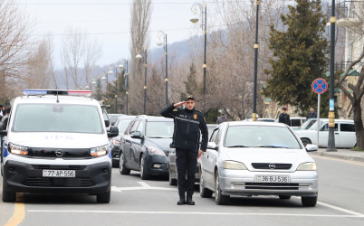 Xocalı Soyqırımının 34-cü ildönümü ilə bağlı şəhidlərin xatirəsi bir dəqiqəlik sükutla yad edilmişdir