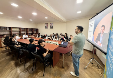 “Özünüdərketmə, emosional zəka və özgüvənin inkişafı” mövzusunda təlim keçirilib