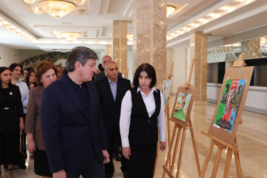 Qəbələdə Ulu Öndər Heydər Əliyevin anadan olmasının 103  illiyinə həsr edilmiş rəsm sərgisi və konsert proqramı təşkil edilmişdir.
