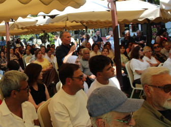 "QəbələFest" çərçivəsində Xalq yazıçısı Çingiz Abdullayevlə möhtəşəm görüş və imza saatı keçirilib